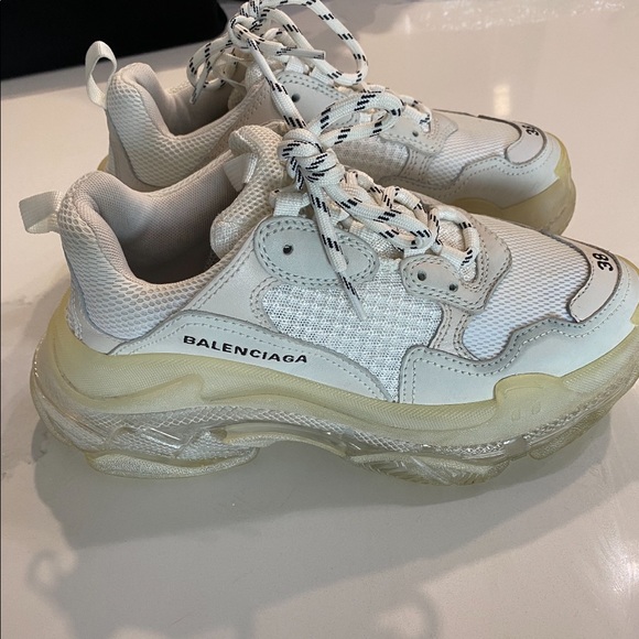 Balenciaga Shoes - Balenciaga sneakers size 38